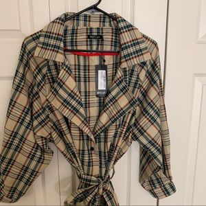 Nasty Gal Trench Coat , NWT , Belted Mac !